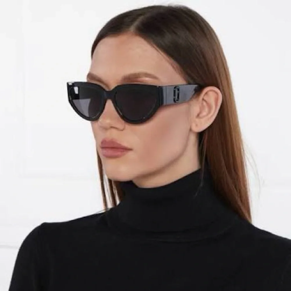 Marc Jacobs Cat Eye Sunglasses 645/s Glossy Black w/ Grey Lens 57m Fashion Frame